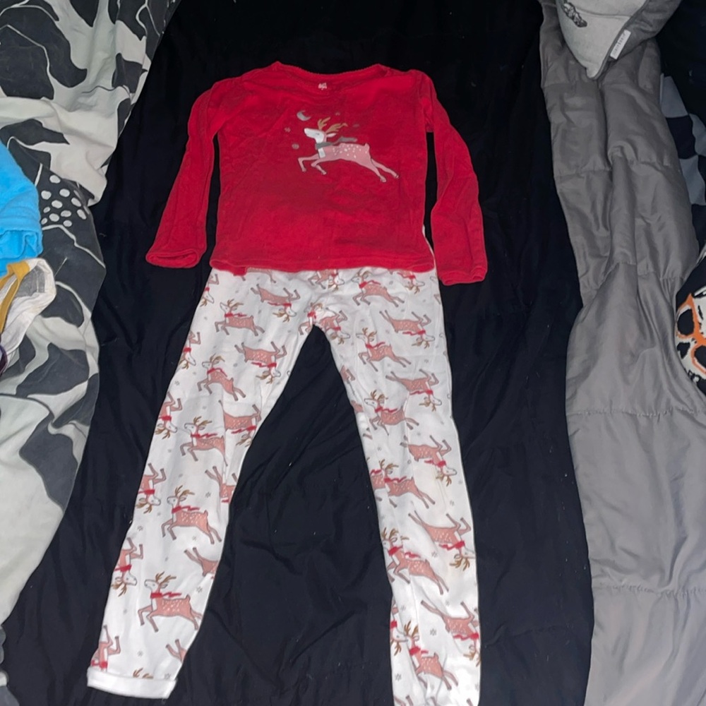 Girls reindeer  pajama set great condition